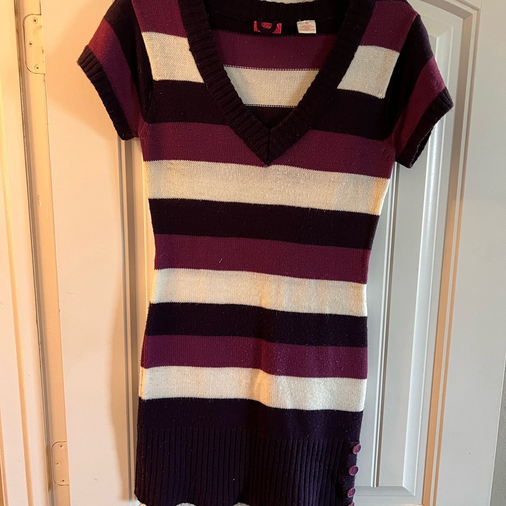 V Neck Tunic Short Sleeve Sweater
